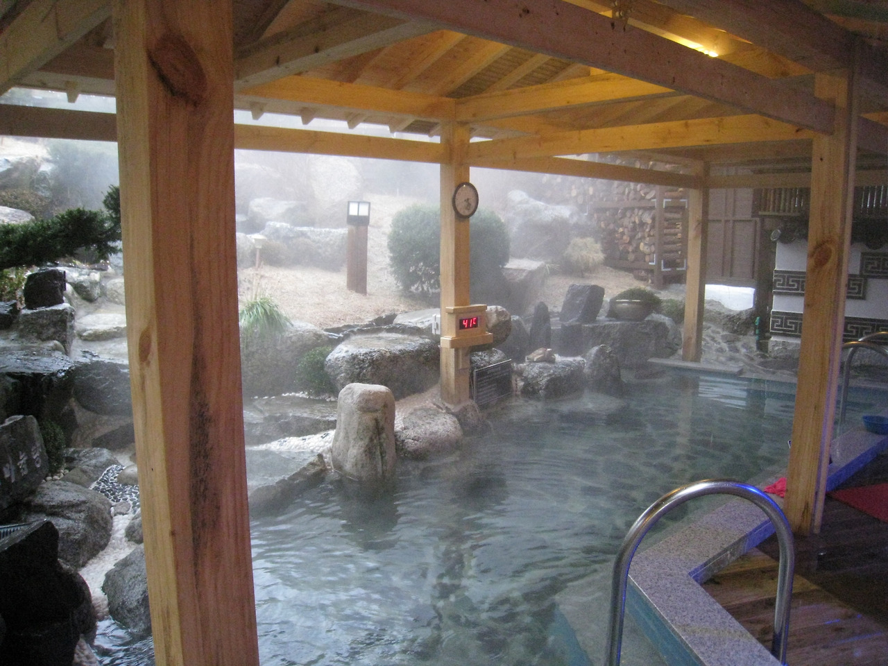 04_sokcho_cheoksan hotspring.jpg