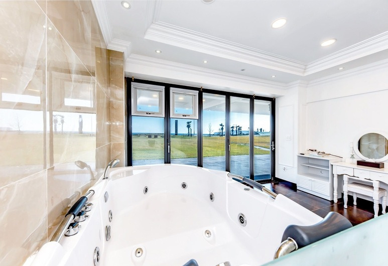 Korea_Jeju_Sun & Moon Resort 3.jpg