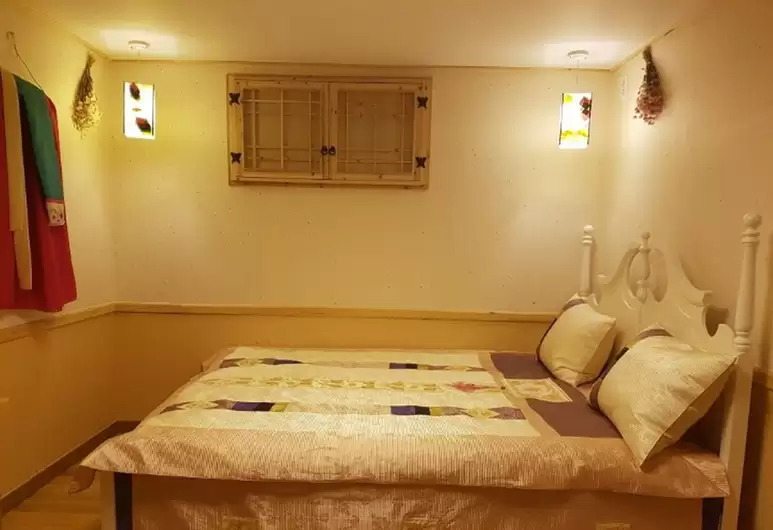 Incheon Airport_Harumi Guesthouse_room2.jpg