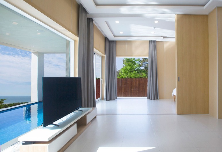 Korea_Taean_The Mare Pool Villa Pension 2.jpg