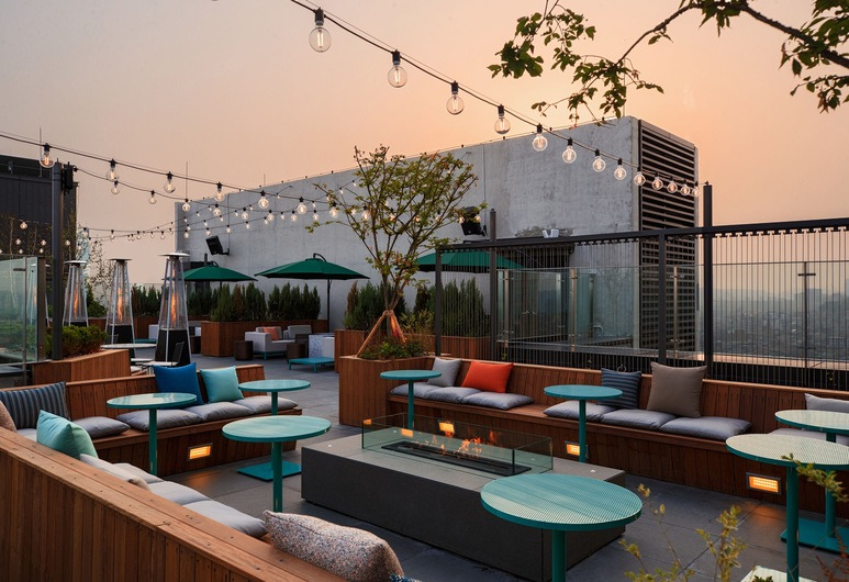 Korea_Seoul_RYSE, Autograph Collection 4.jpg