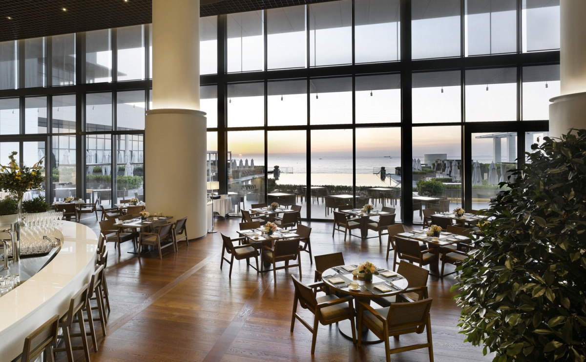 Busan_Hilton Hotel_Restaurant_01.jpg