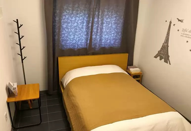 Incheon airport_happyplace guesthouse_room1.jpg