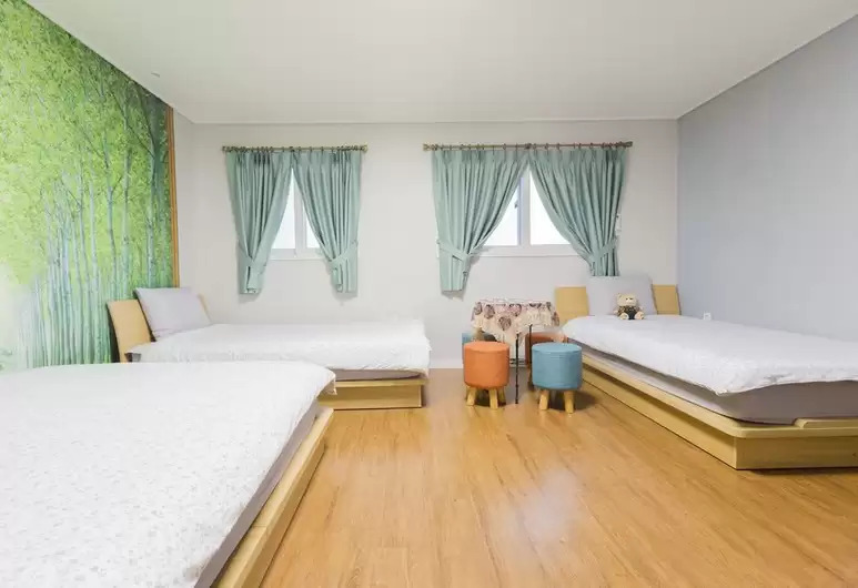 Incheon Airport_Rainboots Airport_room2.jpg