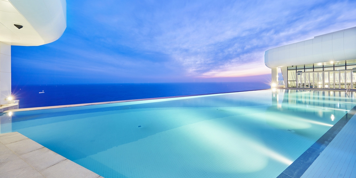 4. Gangneung_Skybay Gyungpo_InfinityRooftop Pool_02.jpg