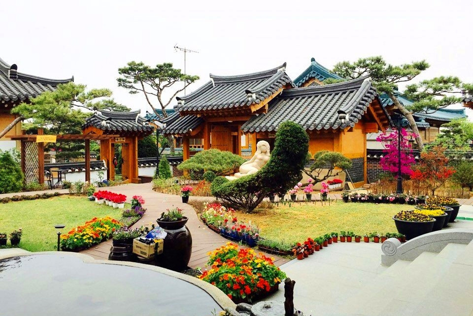 Kanghwado_Dosol Art Gallery.jpg