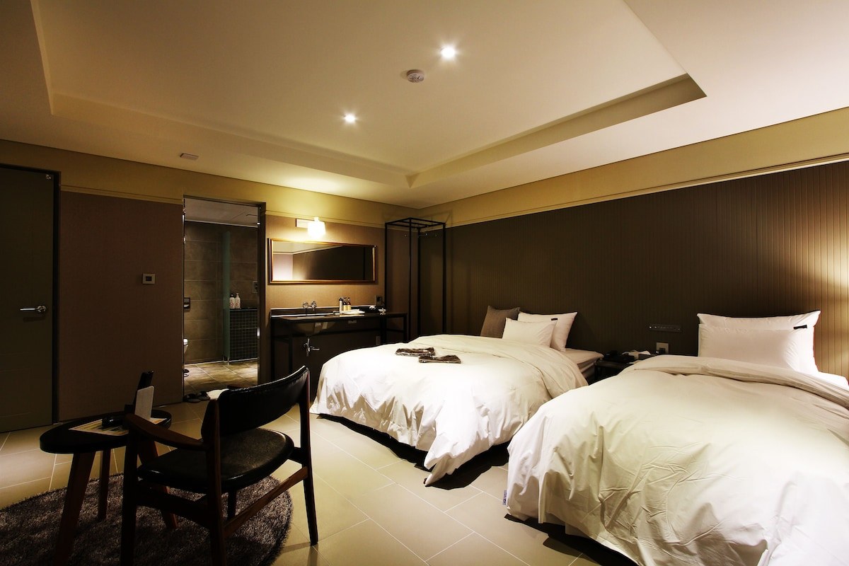 Korea_Yongin_SR Design Hotel (7).jpg