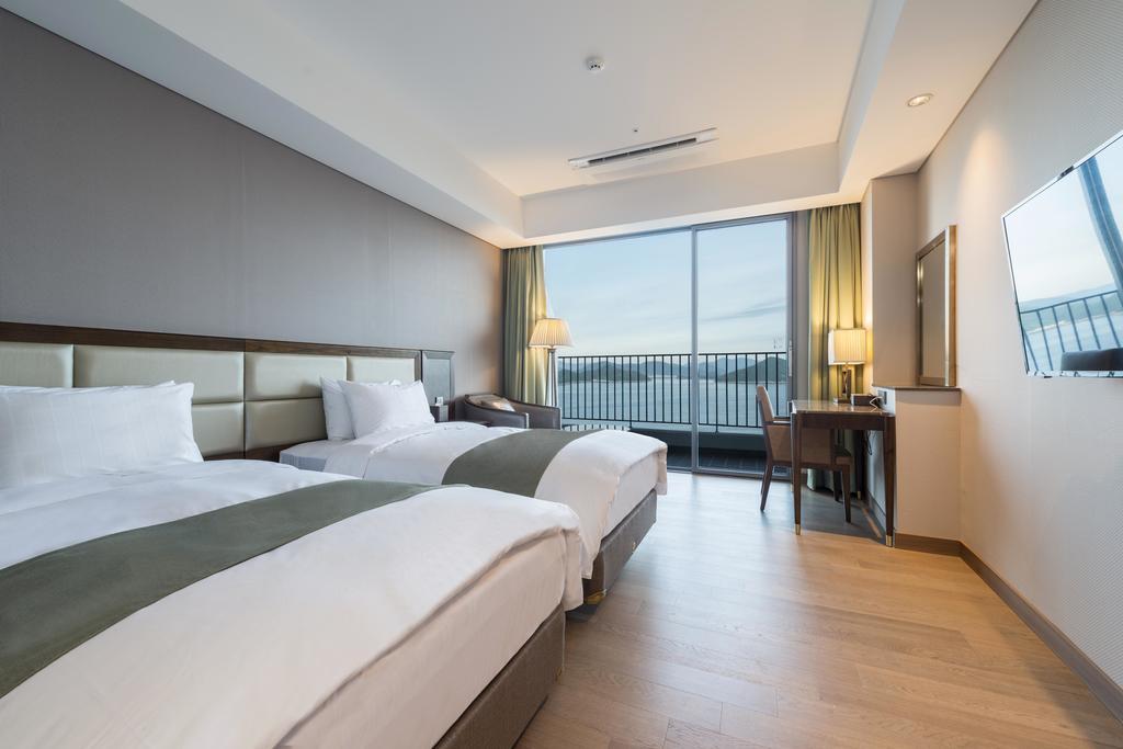 Tongyeong_Stanford Hotel & Resort  (1).jpg