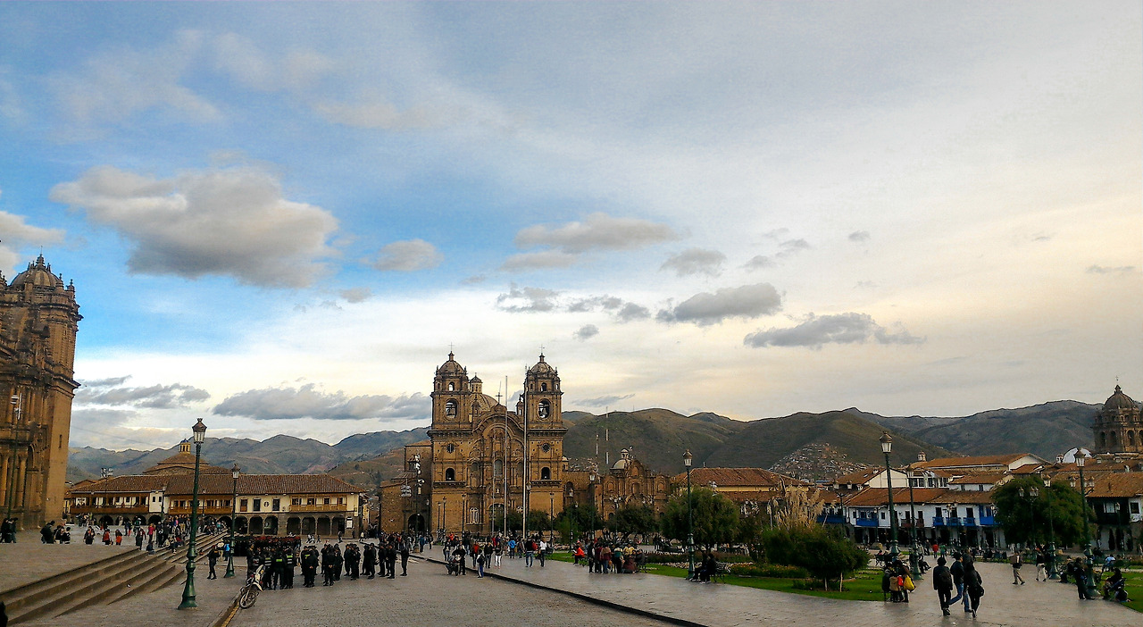 cusco_plaza3-Hotels.com.jpg