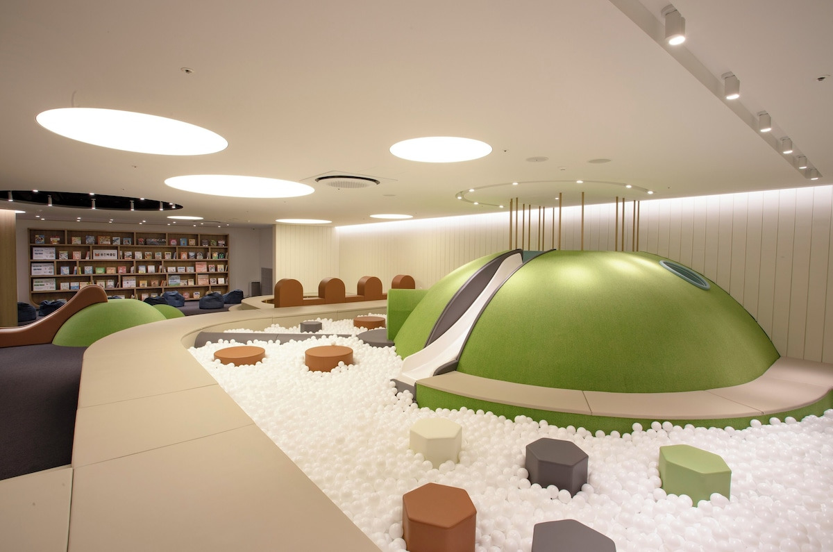 Korea_Jeju_Phoenix Island (4).jpg