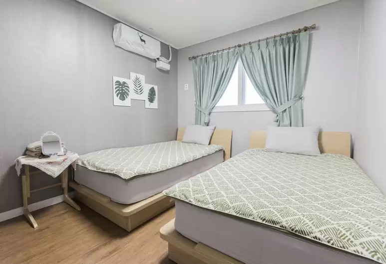 Incheon Airport_Rainboots Airport_room1.jpg