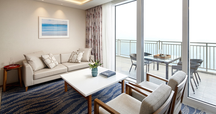 7_sokcho_Lotte Resort Sokcho_room.jpg