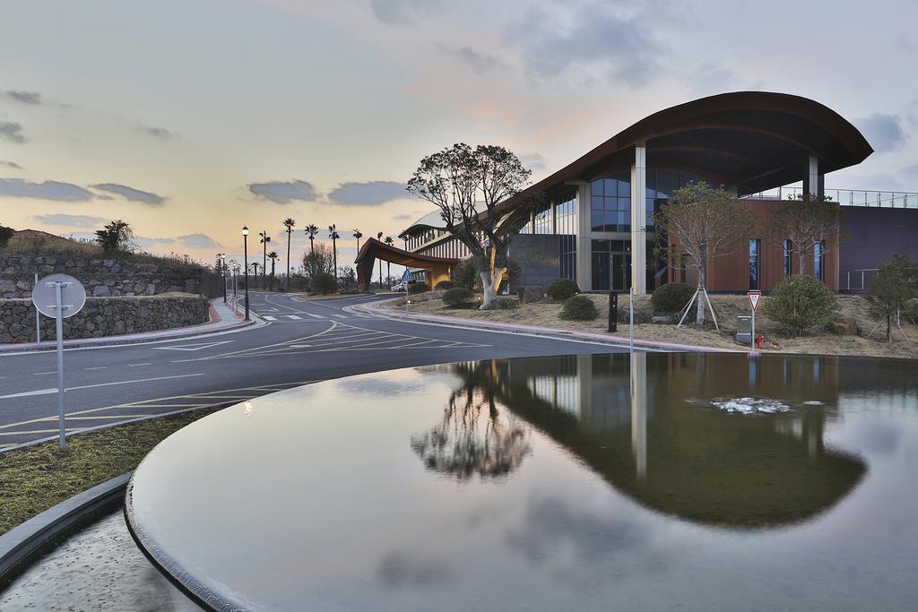 Jeju Family Travel_Camphortree Hotel & Resort 1.jpg