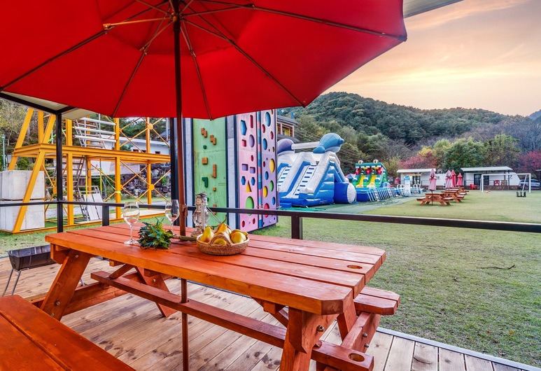 Korea_Gapyeong_Gapyeong Saeyeon Caravan - Glamping 4.jpg