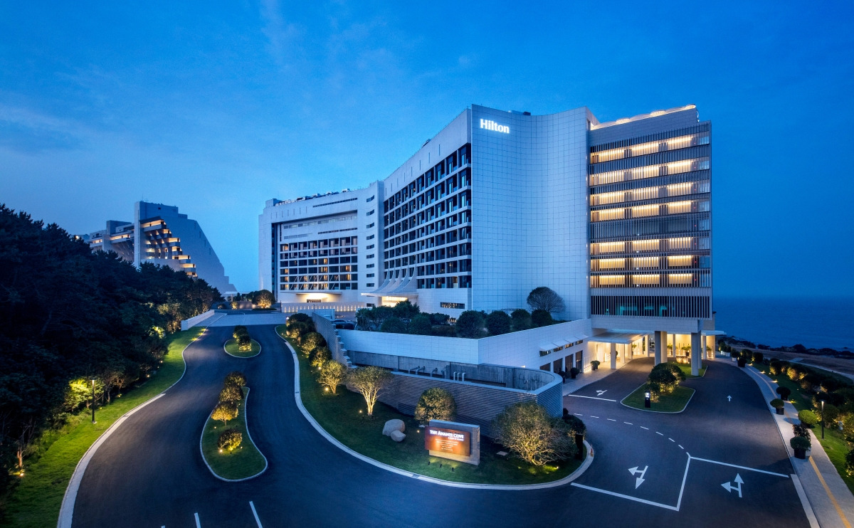 8_busan_Hilton Busan_exterior.jpg