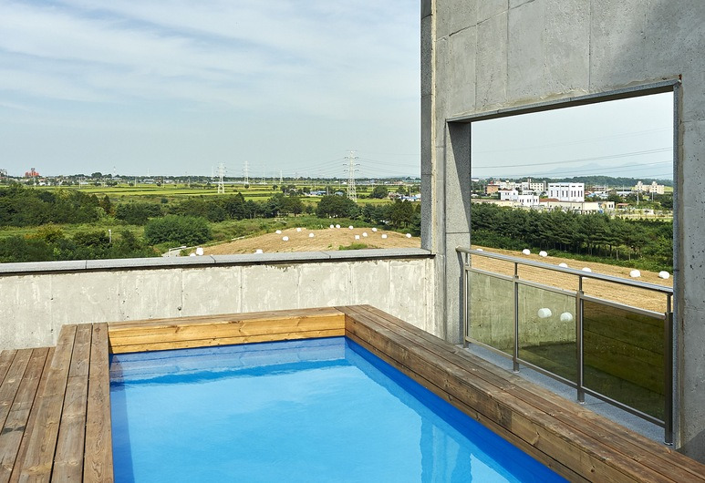 Korea_Deok san_Spa View Hotel 1 (4).jpg