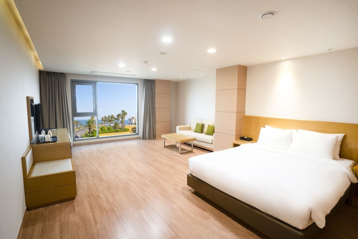 Korea_Jeju_Uni_Hotel_Jeju_2.jpg