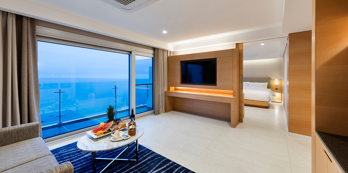 3. Gangneung_Sun Cruse Resort_Room_02.jpg