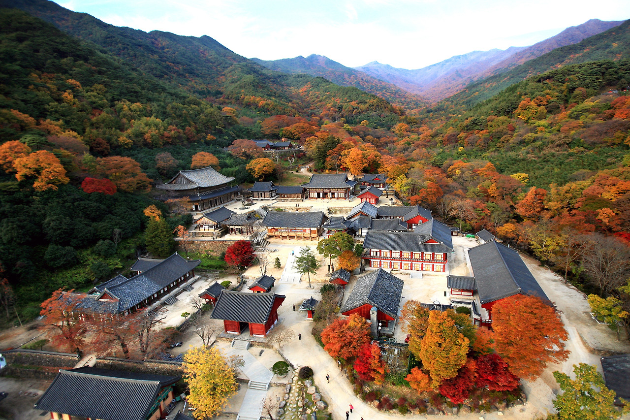 2. Korea_Gurye_Hwaeomsa Temple.jpg