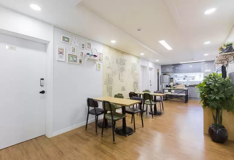 Incheon Airport_Rainboots Airport_kitchen2.jpg