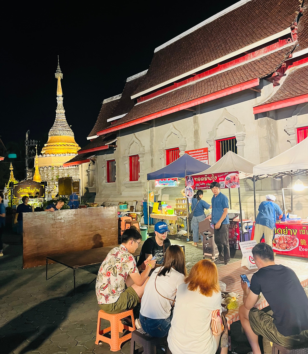 치앙마이 야시장 (59).jpg