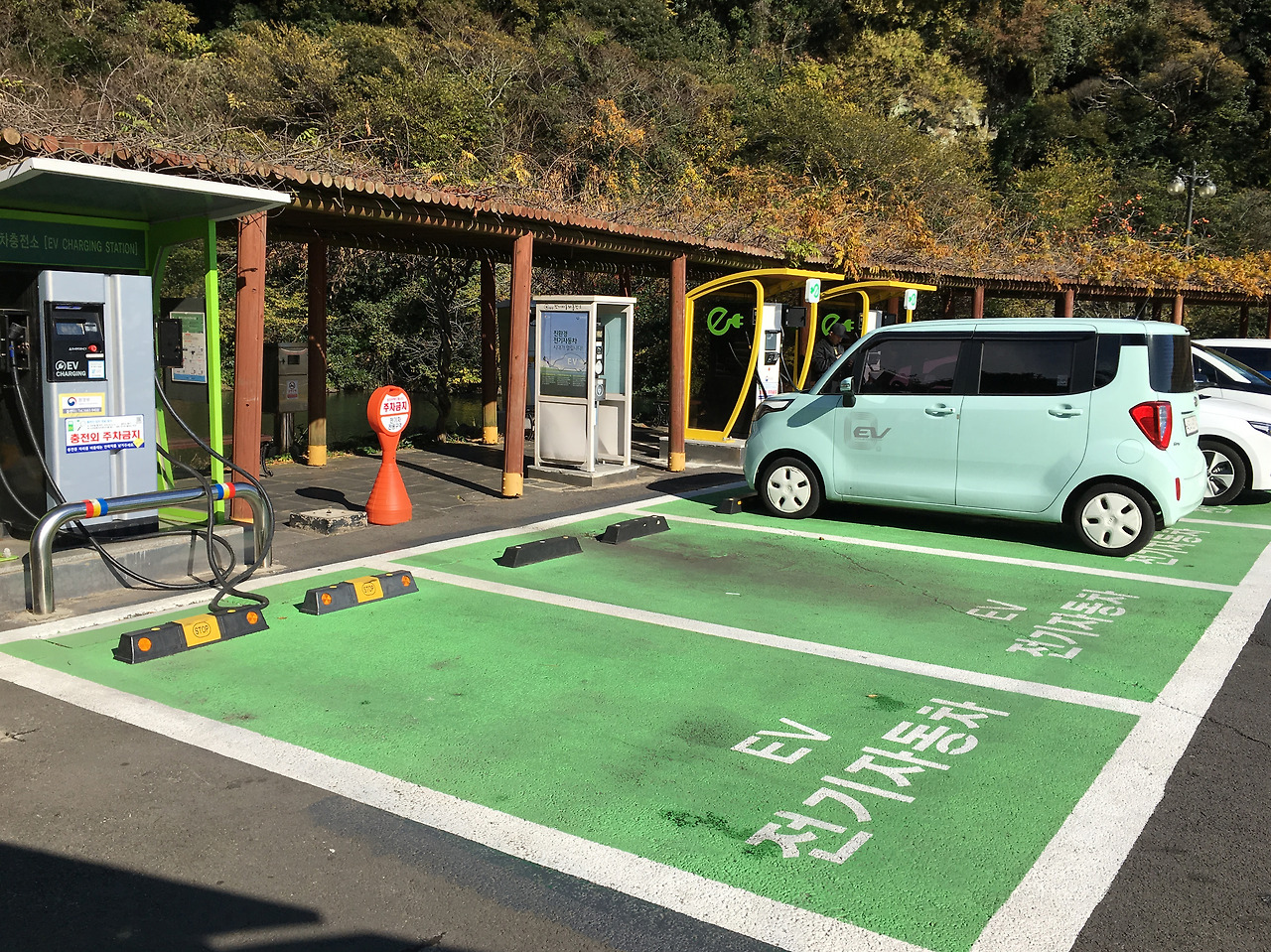 bmw천지연충전소2.jpg