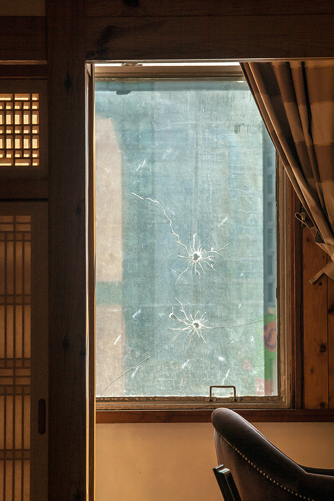 IMG_5663 경교장 김구 선생이 총을 맞은 자리(복원).jpg