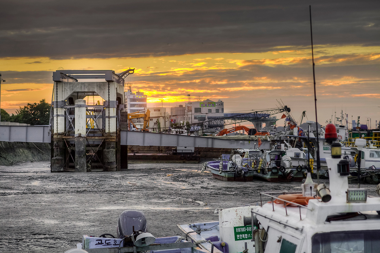 IMG_3074 부잔교와 내항풍경.jpg