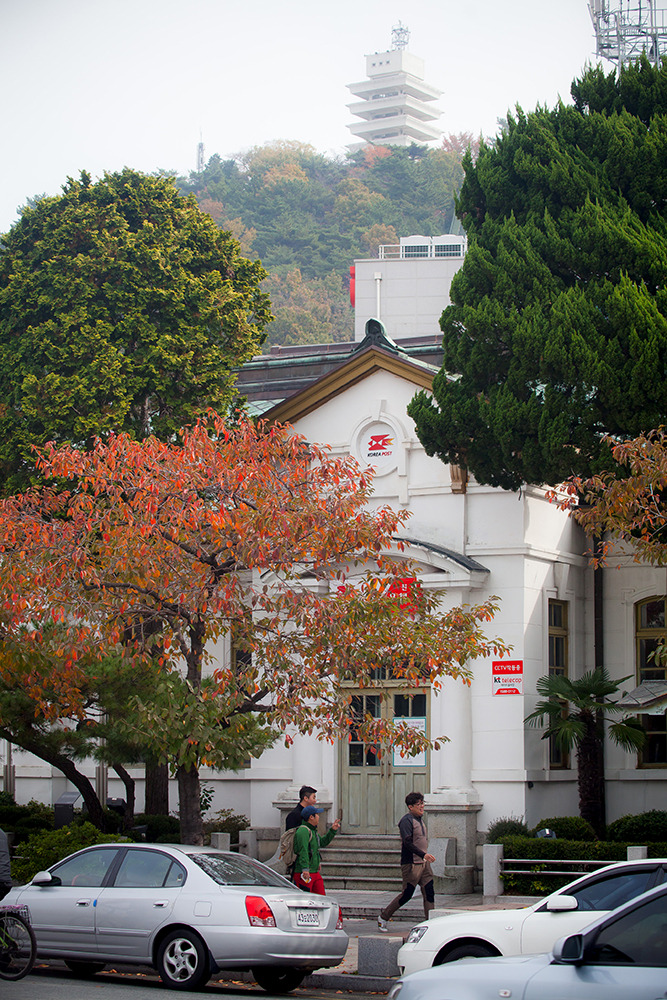 IMG_1563 진해 우체국과 진해탑.jpg