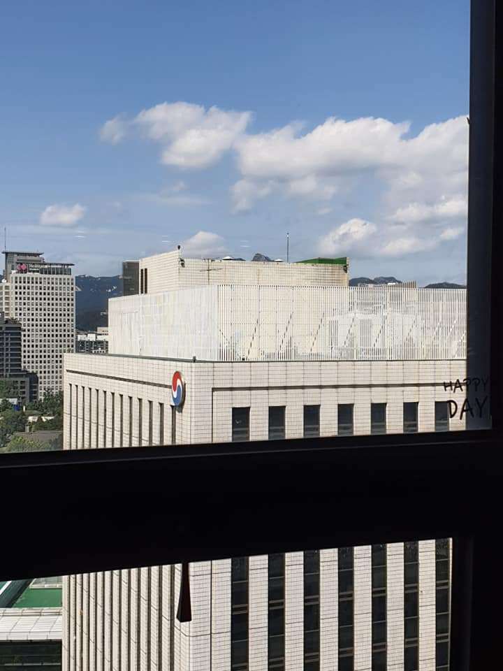 라이크디즈 10.jpg