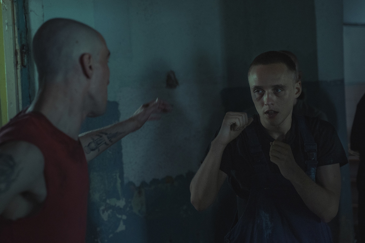 문신을한신부님 5.jpg