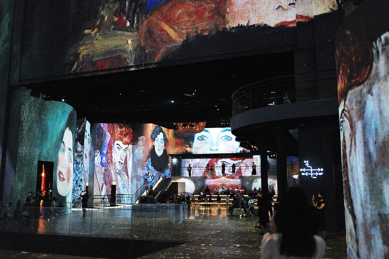 빛의시어터 21.jpg