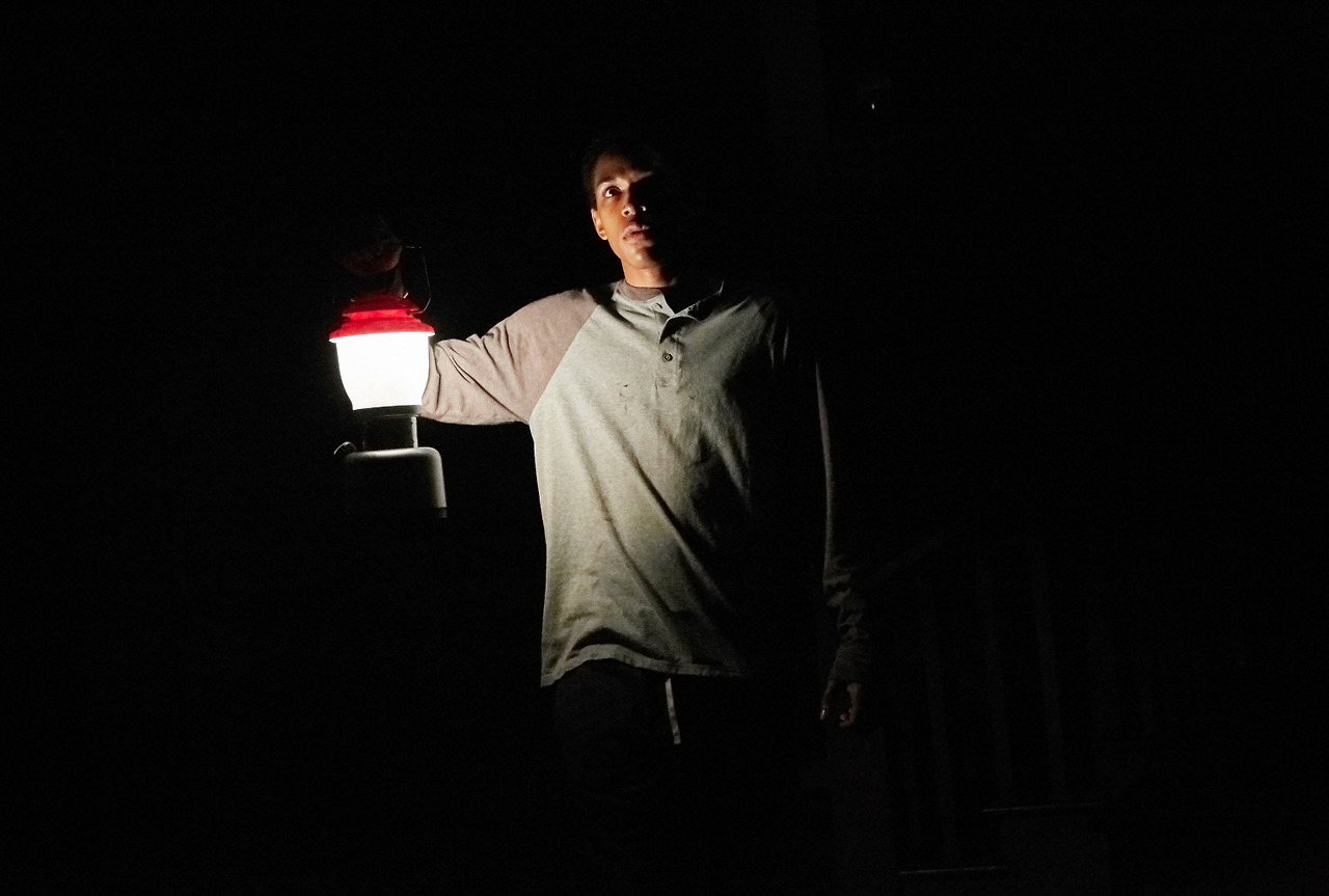 잇컴스앳나잇 1.jpg