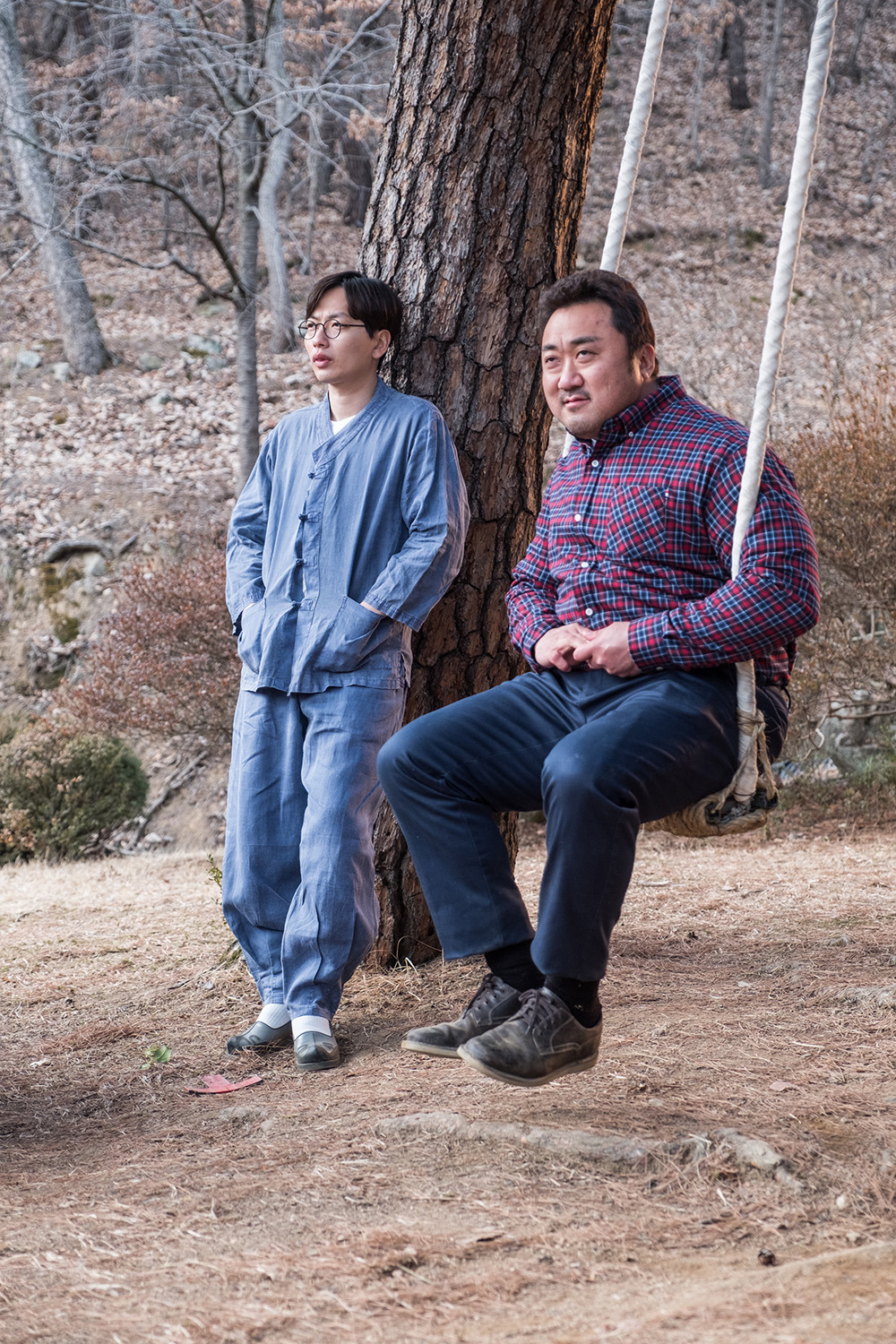 부라더 그네.jpg