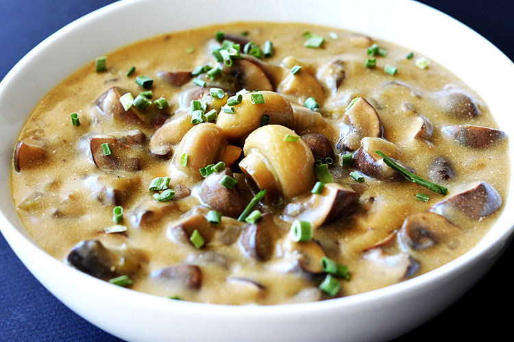 Cream-of-Mushroom-Soup-Close-Up.jpg