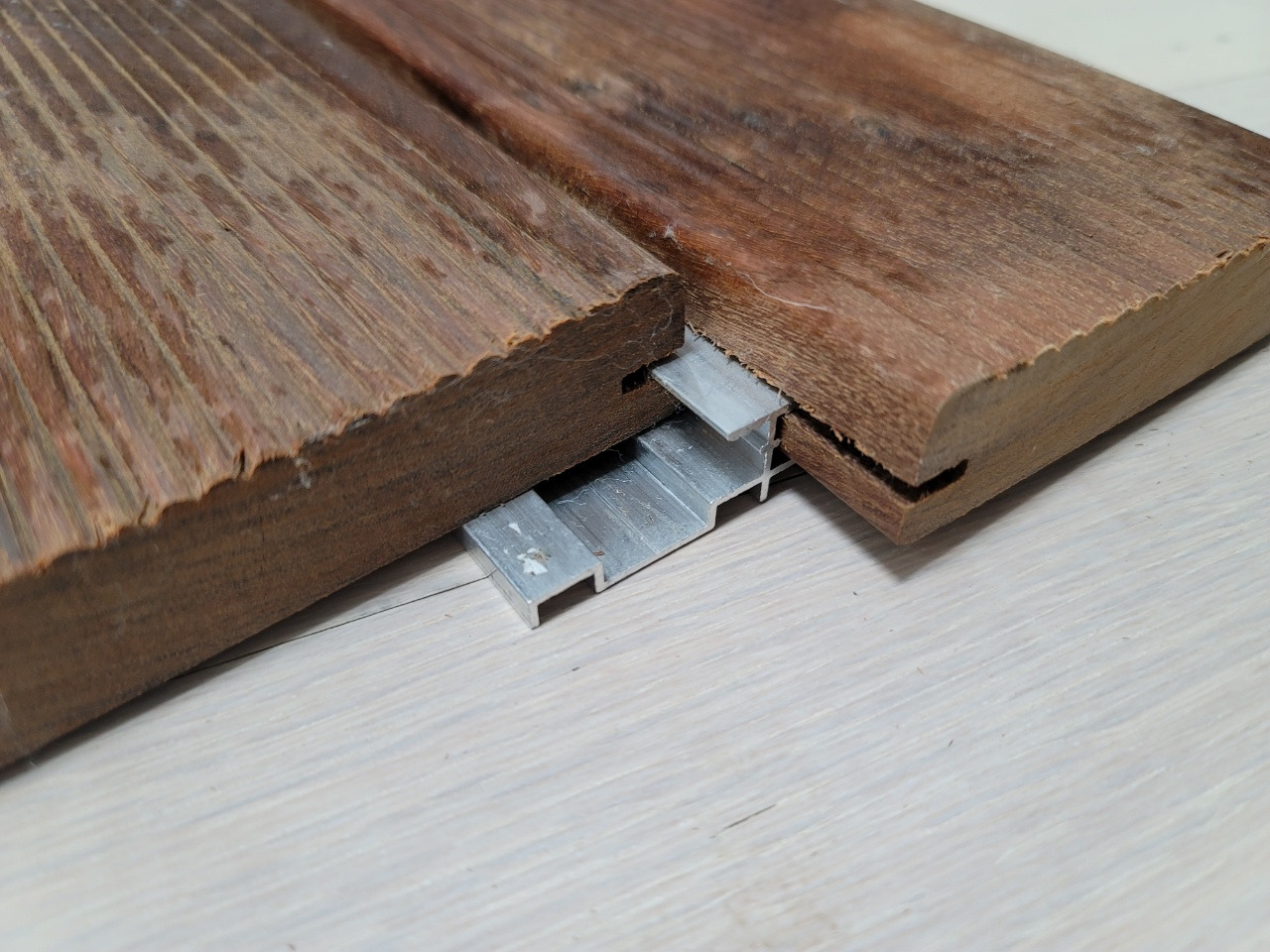 1클립형목재데크 (2).jpg