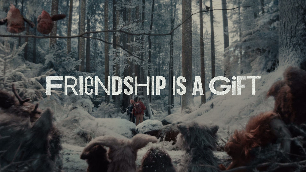 Apple Holiday  A Critter Carol  Shot on iPhone 17 Pro.mp4_20251222_182444.982.jpg