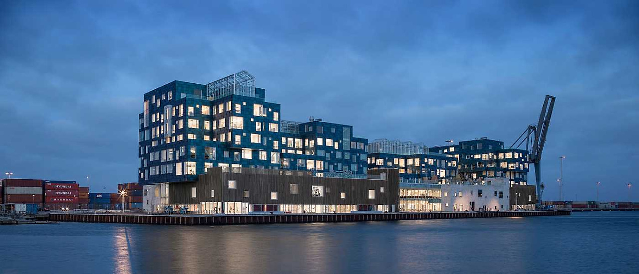 Copenhagen-International-School-Nordhavn-C-F-Moeller-img-60287-w1400-h602-tD.jpg