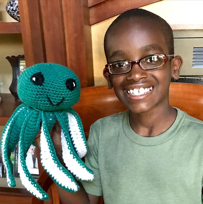 crocheting-11-year-old-boy-jonah-larson-8-5c8b9eeea3edc__700.jpg