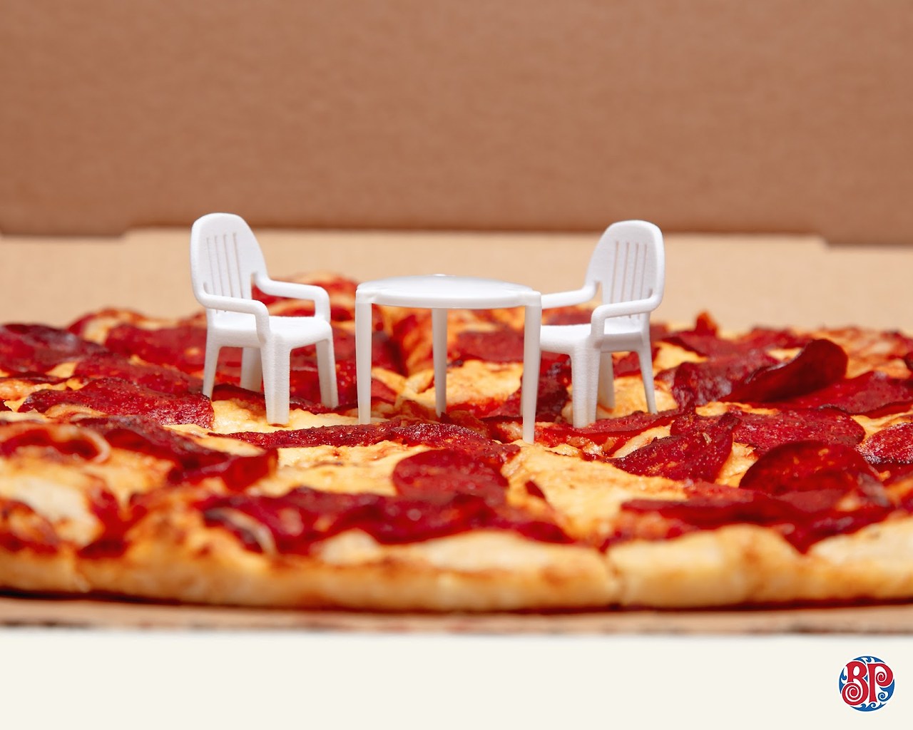 Pizza Patio Set-02.jpg