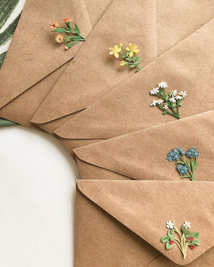 tiny-mini-paper-flower-bouquets-tania-lissova-37-5edf6ea801187__700.jpg