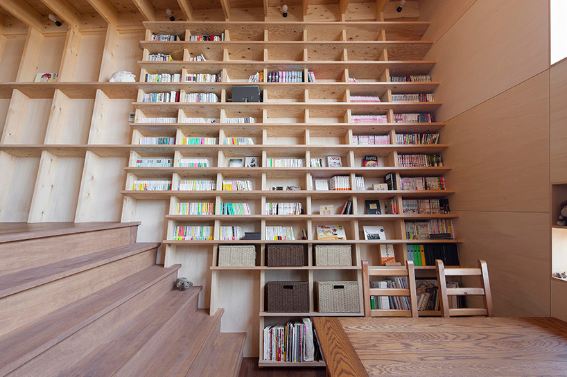 climbable-bookshelf-house-2.jpg