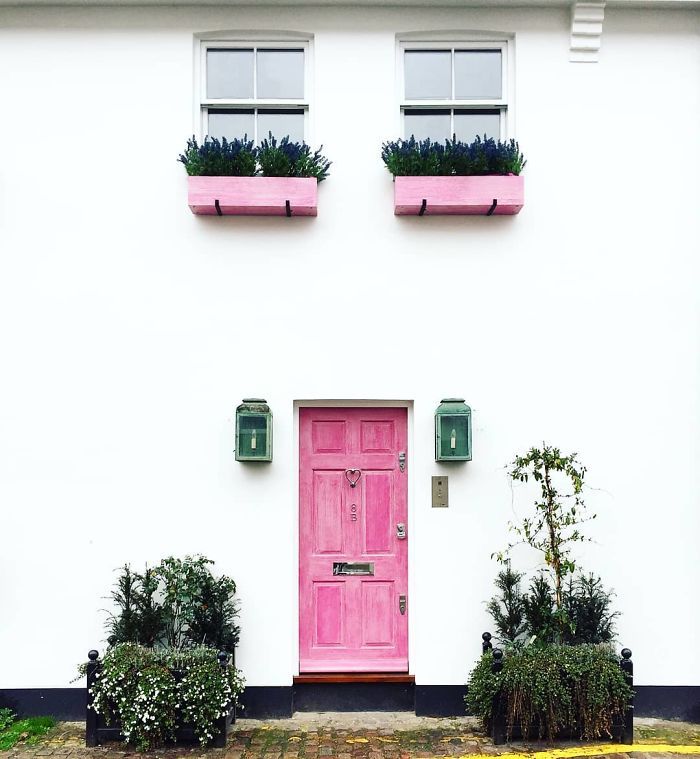 colorful-front-doors-photography-london-bella-foxwell-28-5c36fa0e76b05__700.jpg