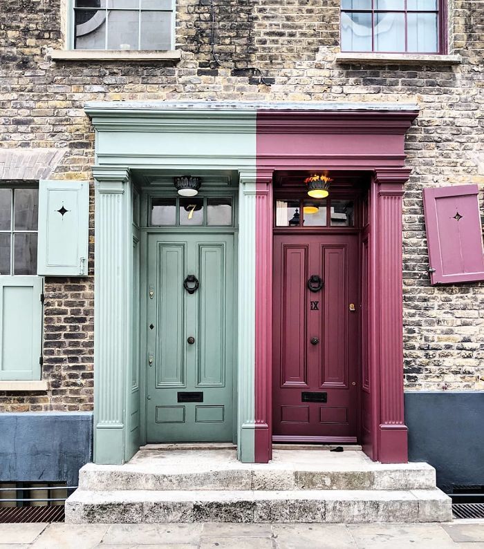 colorful-front-doors-photography-london-bella-foxwell-67-5c36fa6505714__700.jpg