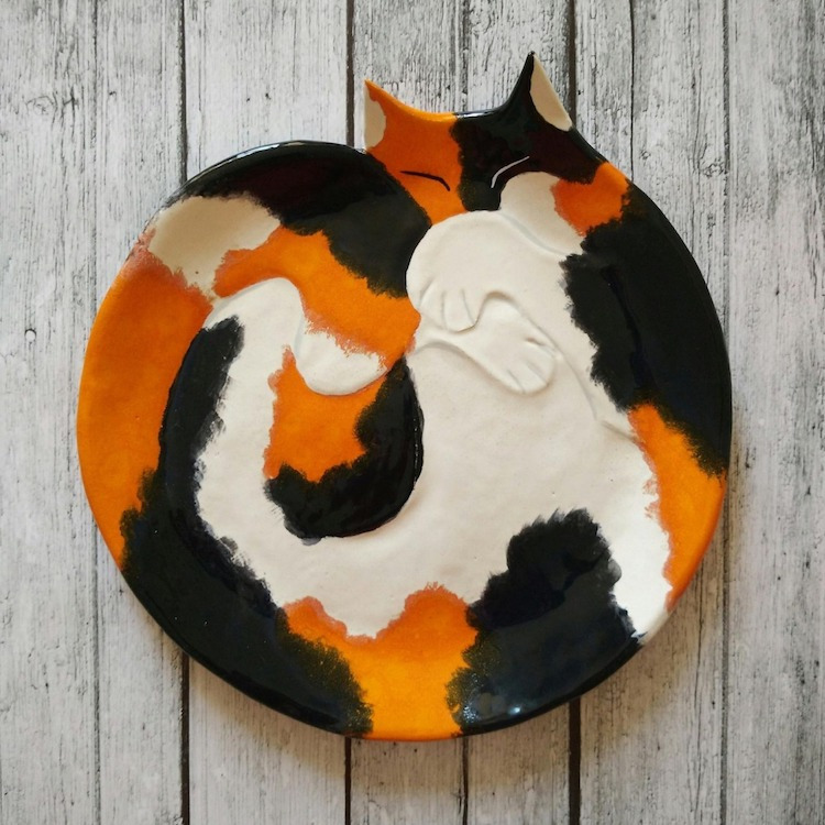 ceramic-cat-plates-taniko-ga-4.jpg