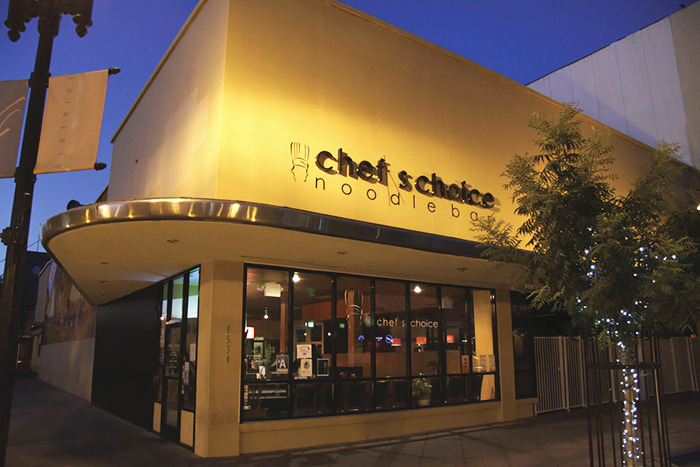 restaurant-closed-chefs-choice-noodle-bar-california-1-59c8a4ef8b22a__700.jpg
