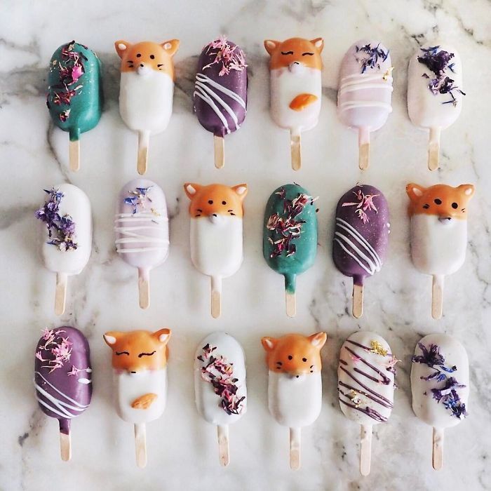 Avid-home-baker-who-turns-leftover-cake-scraps-into-meticulously-crafted-cake-popsicles-59eef2287520f__700.jpg