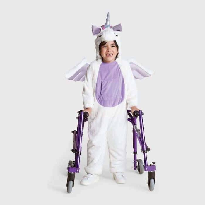 target-inclusive-halloween-costumes-9-5da7c195dff8e-jpeg__700.jpg