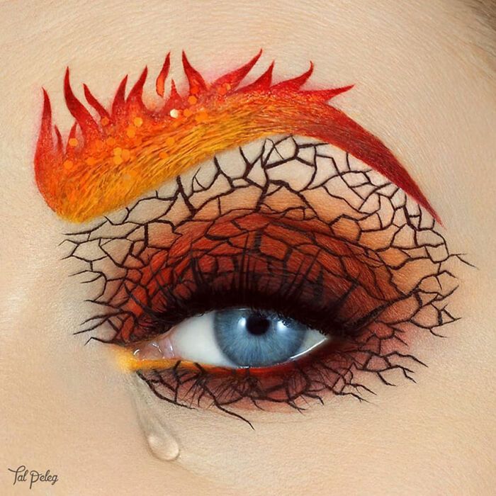 Makeup-artist-uses-her-eyes-as-a-canvas-creating-stunning-art-New-Pics-5fbe2b6b08f5d__700.jpg