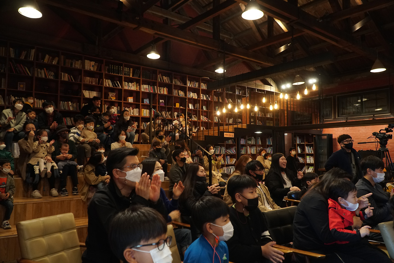 먹방이 마술쇼 - 1.jpg